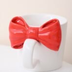 Red bow coffee cup - Image 3